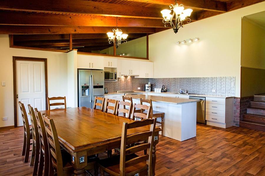 Minimbah Farm Cottages-Family Farmstay- Choose From 2 & 3 Bedroom Cottages And 6 Bedroom House Kangaroo Valley Exteriör bild